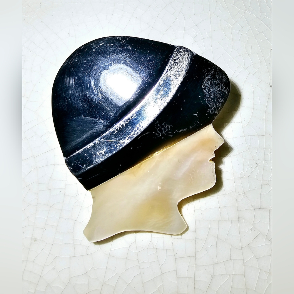 Flapper girl 1920s woman with hat profile plastic large brooch great gatsby